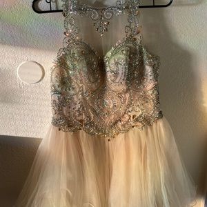 Perfect dama dress from a Quinceañera.